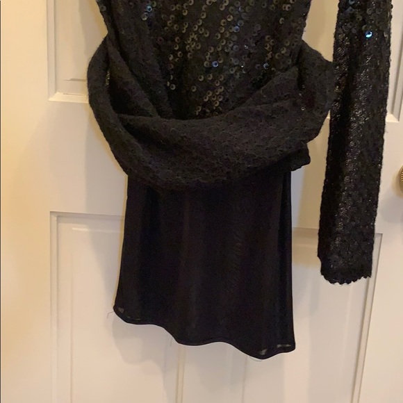 Dress - Picture 7 of 8